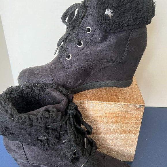 Roxy Paula Black Wedge Cuff Boot - Picture 1 of 11
